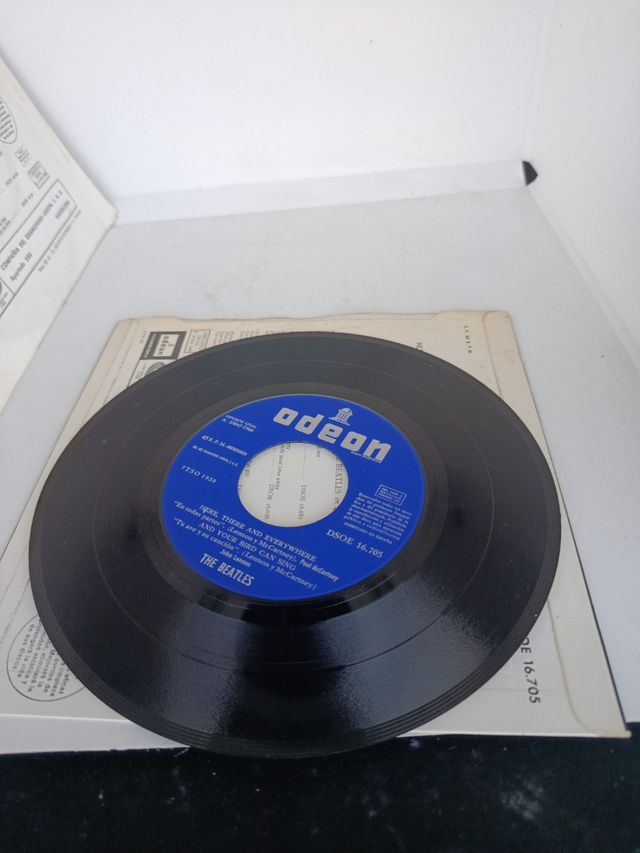 Singles The Beatles: Paperback Writer & más