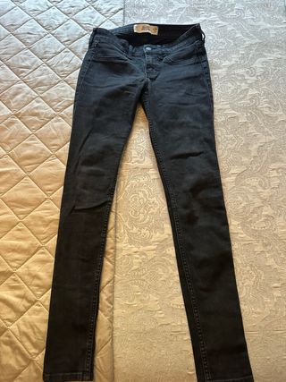Vaqueros pitillo Hollister XS