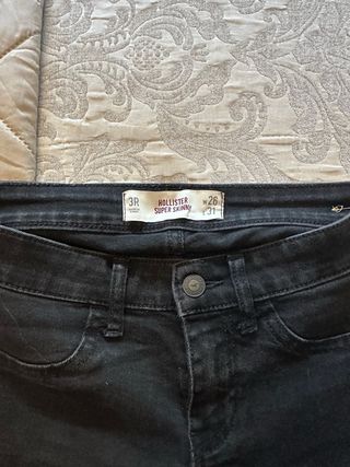 Vaqueros pitillo Hollister XS