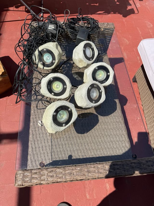 Luces LED para terraza - 6 piedras