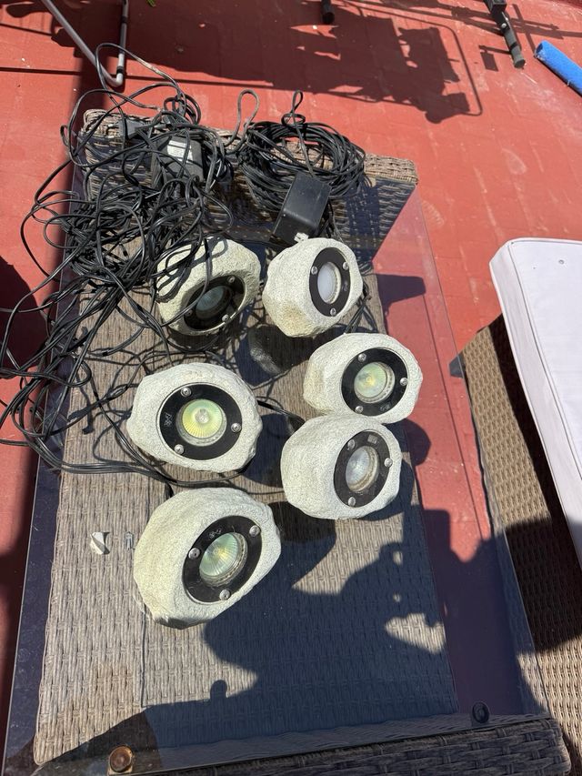 Luces LED para terraza - 6 piedras