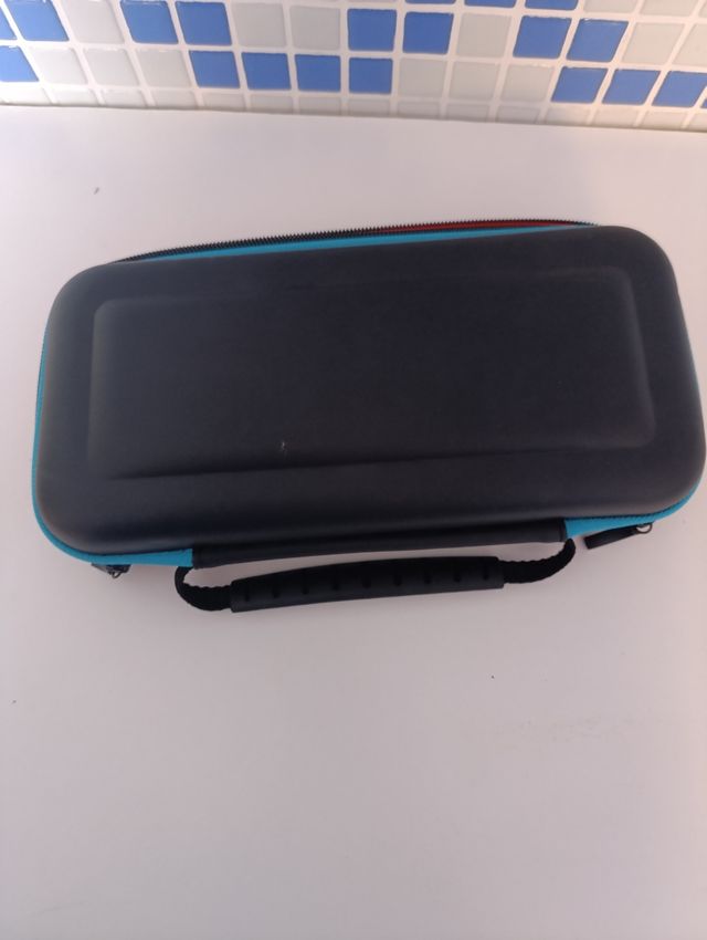 Funda rígida Nintendo Switch