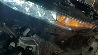Faro delantero Toyota C-HR II 81110