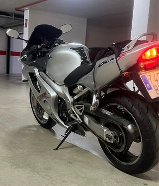 Honda CBR 600 F4i