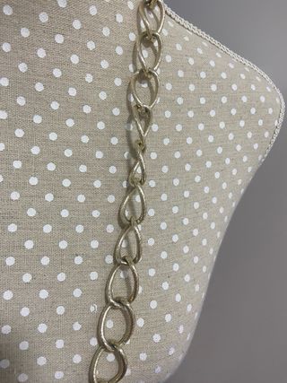 Collar dorado cadena larga
