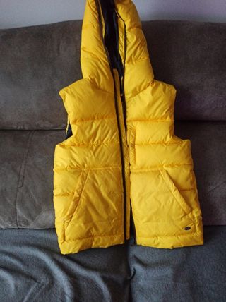 Chaleco acolchado amarillo