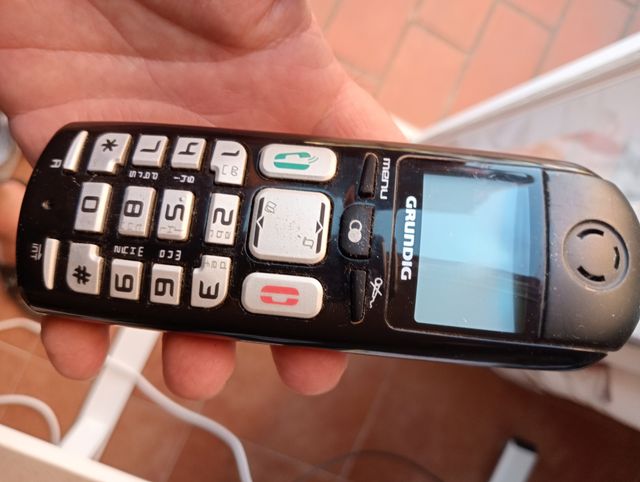 Teléfono inalámbrico Grundig - 2 unidades