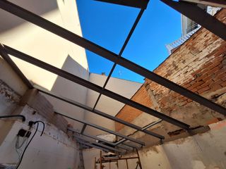 Estructura metálica pérgola