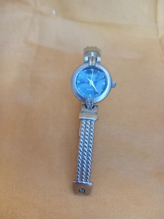 Reloj Gucci mujer plata negro