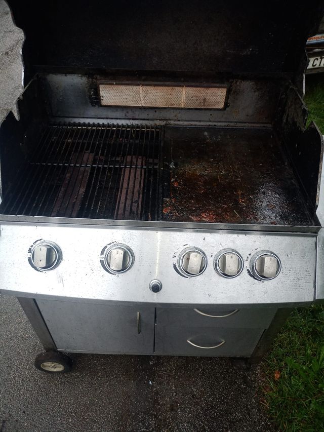 Barbacoa gas 4 fuegos