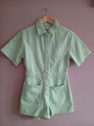 Mono Zara verde talla 11 años