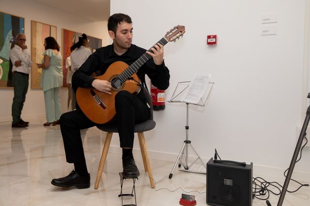 Clases Guitarra Adrian Nuez Vera