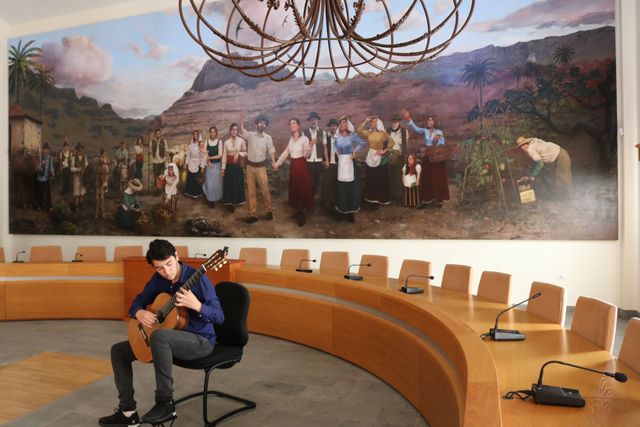 Clases Guitarra Adrian Nuez Vera