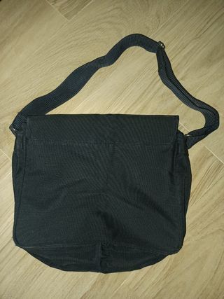 Mochila Bandolera negra