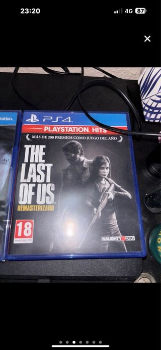 PS4 Slim (PlayStation 4) negra