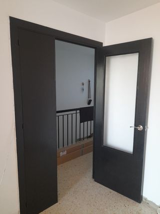 Puertas Negro Satinado - 8 und
