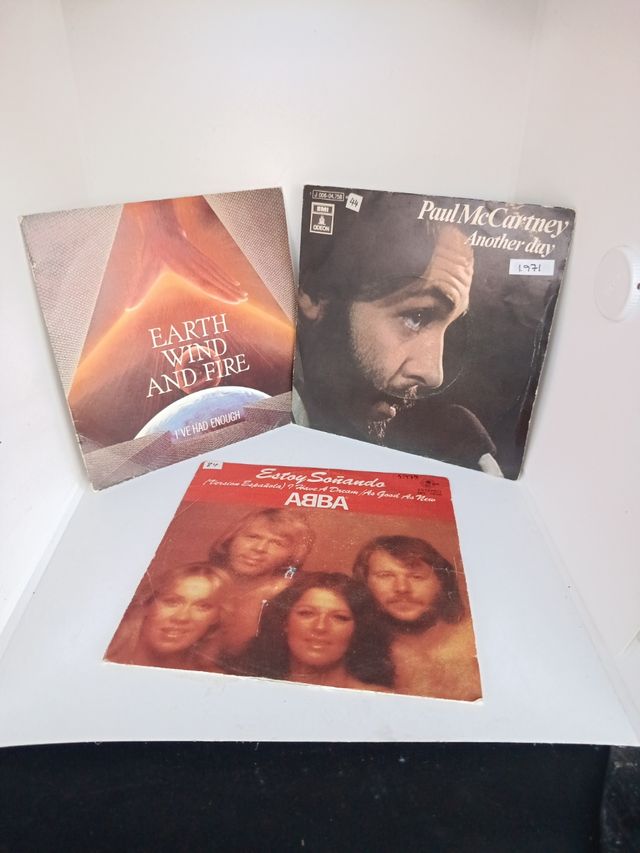 Vinilos: ABBA, McCartney, Earth Wind & Fire