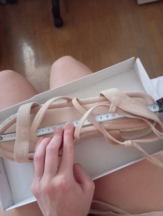 Sandalia romana beige