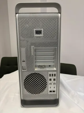 Mac Pro Apple - Plata