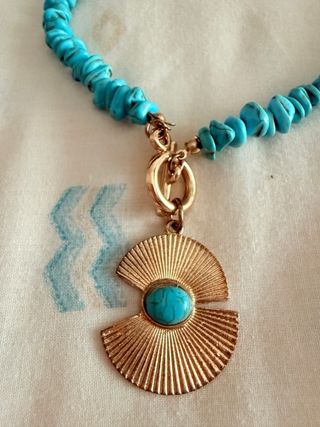 Collar turquesa dorado