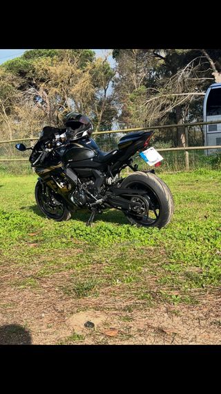 Yamaha yzf R7 - Moto deportiva