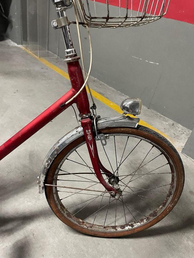 Bicicleta BH vintage roja