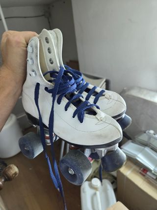 Patines clásicos blancos