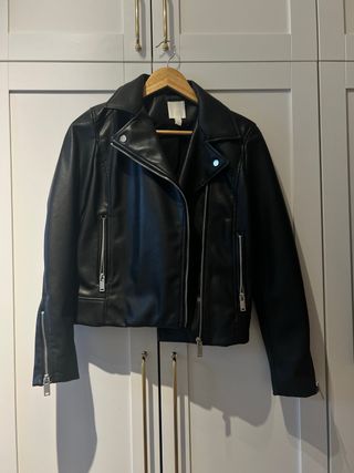 Chaqueta negra H&M motorista talla S