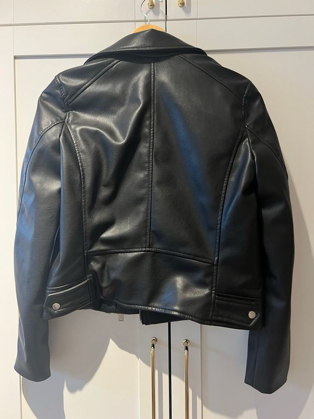 Chaqueta negra H&M motorista talla S