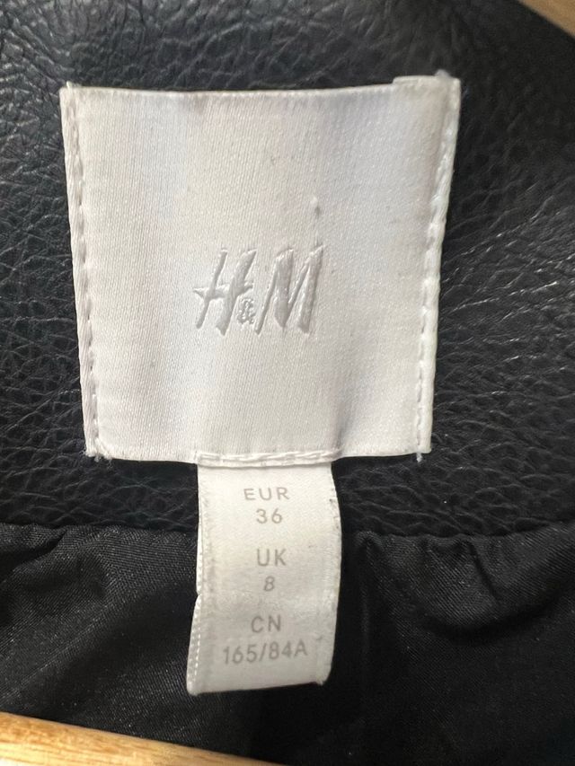 Chaqueta negra H&M motorista talla S