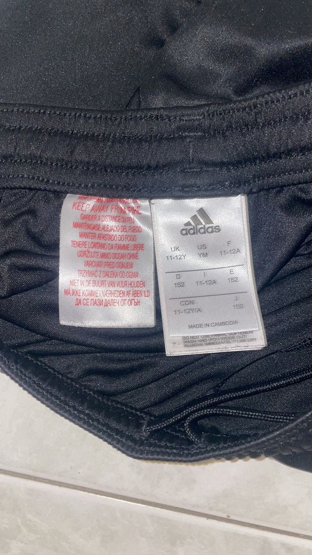 Pantaloncini Adidas neri