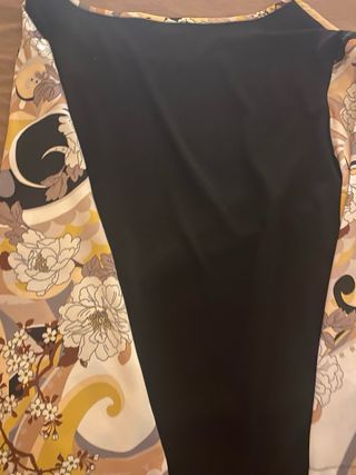 Maglia Koan XL fiori e nera.