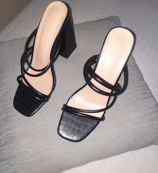 Sandalias negras Shein tacón grueso