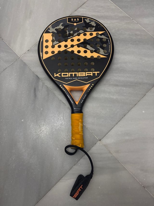 Pala padel Kombat Control SAS