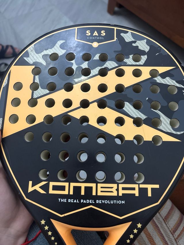 Pala padel Kombat Control SAS