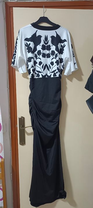 Vestido largo blanco y negro