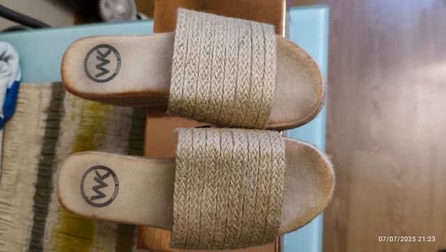 Sandalias cuña Michael Kors beige