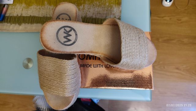 Sandalias cuña Michael Kors beige