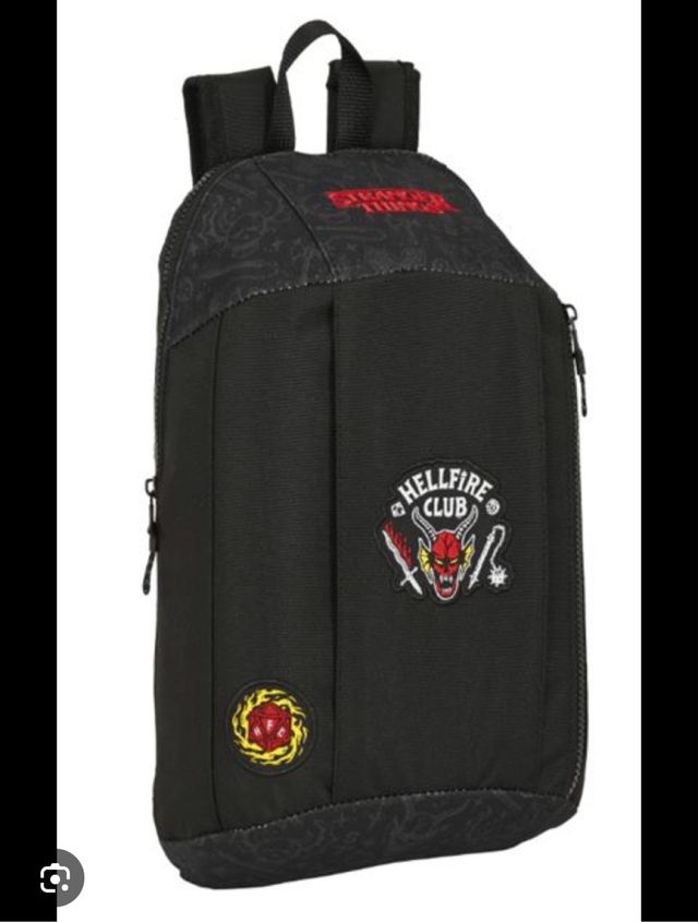 Mochila Stranger Things Hellfire Club