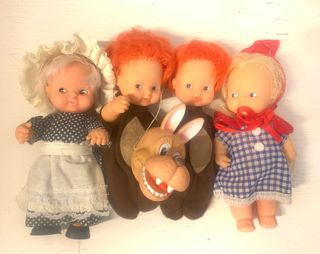 Muñecas Barriguitas: Caperucita, Abuela y 2 Lobos