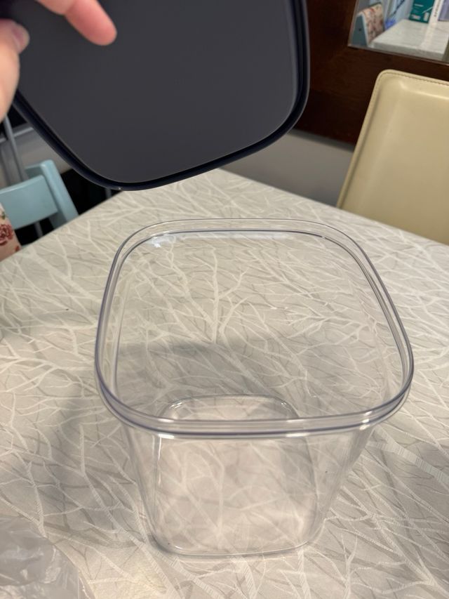 Tupperware-Recipient hermétic d plástico3.6L nuevo