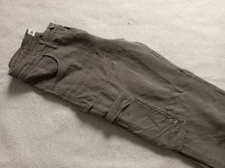 Pantalones cargo Zara marrón