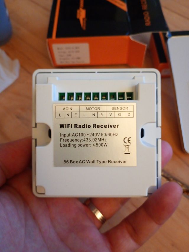 Ricevitore WiFi e radio per tenda - 86 AC