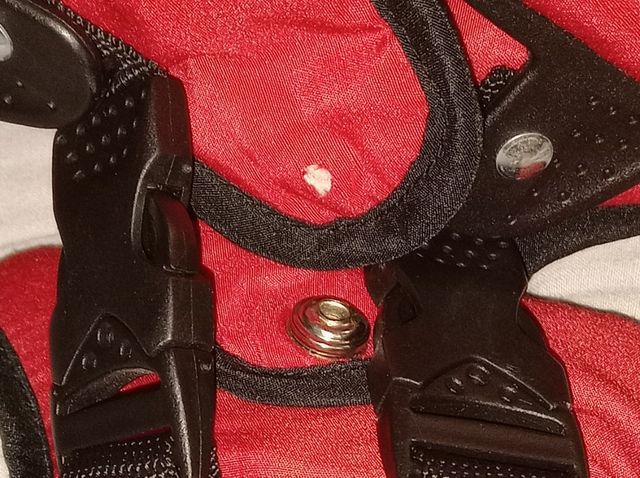 Mochila portabebés Bebé Confort rojo