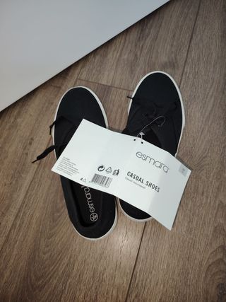 Scarpe sportive nere in cotone
