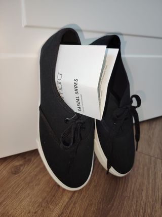 Scarpe sportive nere in cotone