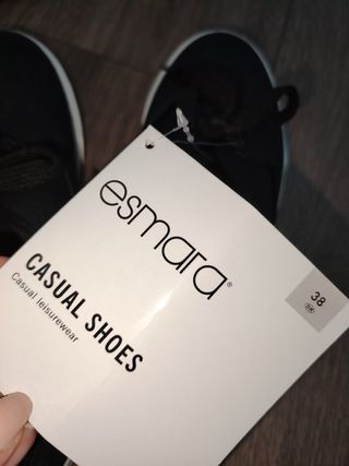 Scarpe sportive nere in cotone