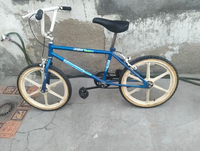 Bicicleta BMX BH Team California XL3