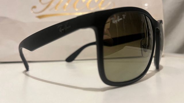 Ray-Ban Chromance: Gafas de sol con estuche.