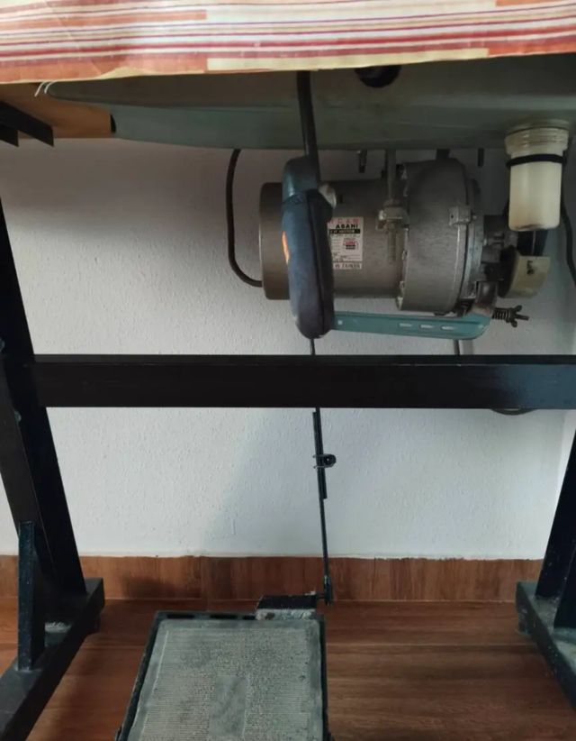 Máquina coser Refrey